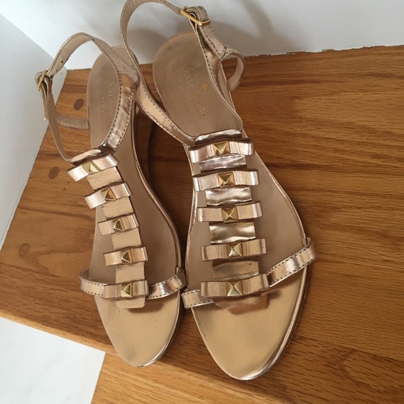Kate Spade Rose Gold Studded Bow Wedge Sandals Size 8 - Picture 2 of 13
